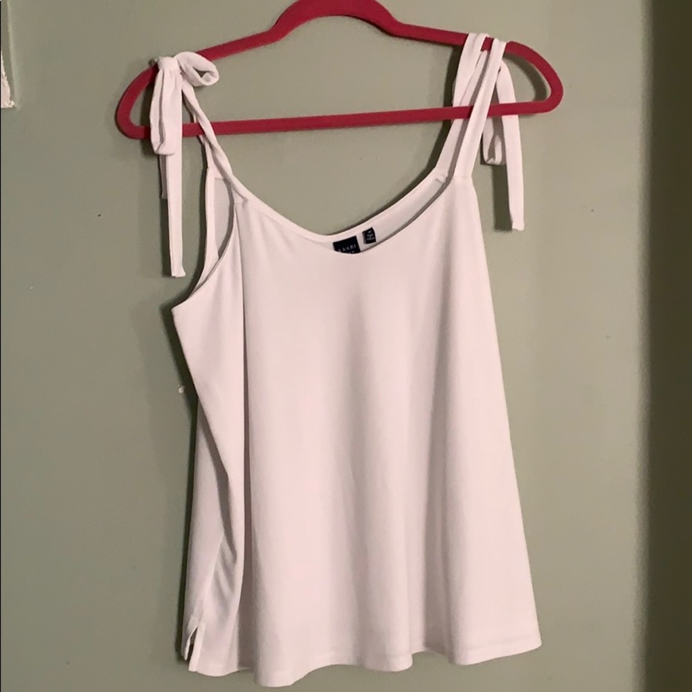 White tank